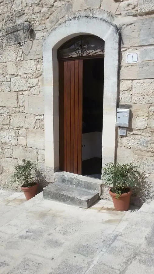 Iblamood Apartment Ragusa Italy